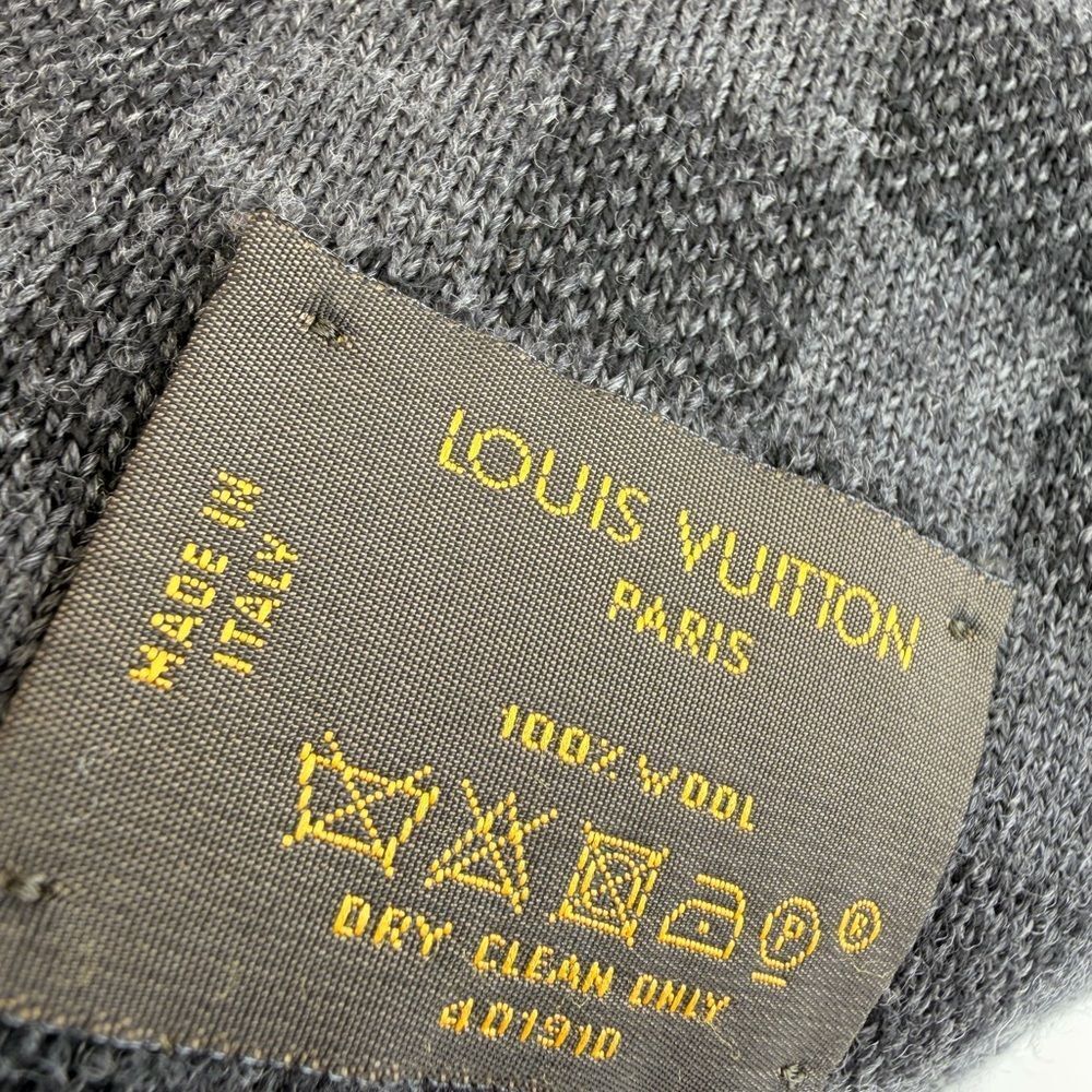 LOUIS VUITTON Black Petit Damier Wool Scarf - Picture 7 of 8